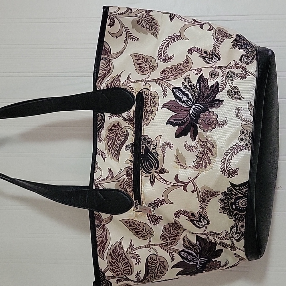 Penelope Ann Tote